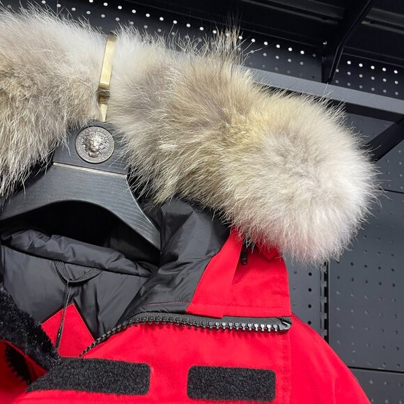 Canada Goose Red Expedition Parka – Authentic, Excellent Condition - Picture 8 of 9